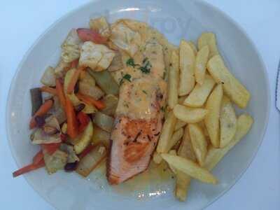 Tropical Restaurante - Photo 8