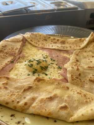 Crepes Suzette