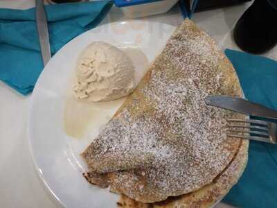 Oasis Heladeria Cafeteria