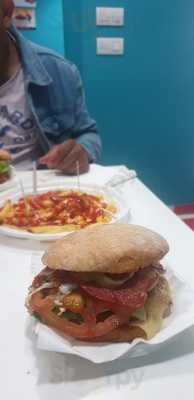 La Indiscreta, Bocatería