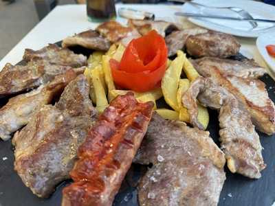 Mesones Del Serranito