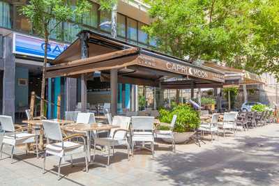 Capri Moon La Restaurant
