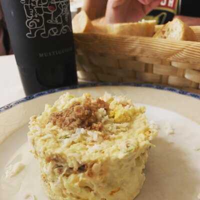 La Malquerida Taberna Española