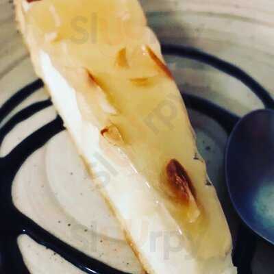 La Malquerida Taberna Española