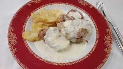 La Malquerida Taberna Española