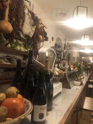 La Bodeguilla De Al Lado