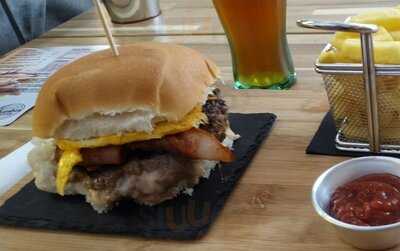 Frankies Burger & Beer