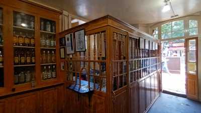 Antigua Casa De Guardia