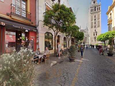 Patio San Eloy - Mateos Gago