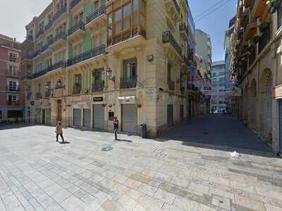 La Piazza Restaurante