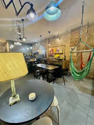 Hammock Juice Station