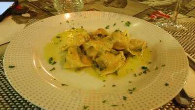 Baraonda Cocktail Lounge & Italian Tapas