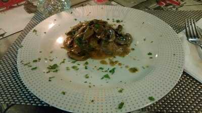 Baraonda Cocktail Lounge & Italian Tapas