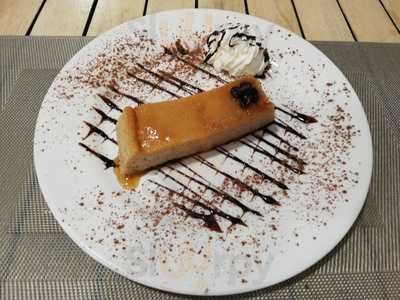 La Finestreta Restaurant, Tapes & Bar