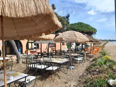 Sol Lounge Beach / Maykao