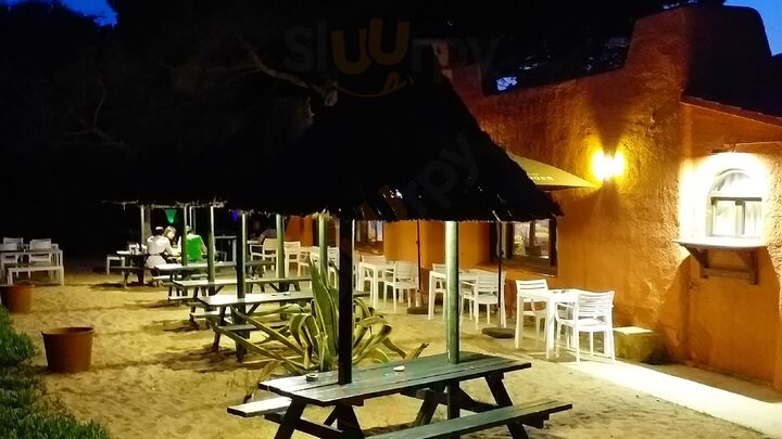 Sol Lounge Beach / Maykao