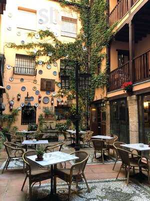 Posada Pilar Del Toro