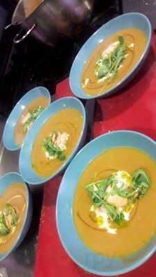 Mundaka By Adonay Santana