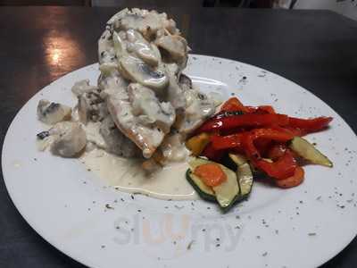 El Patio Bar & Restaurante