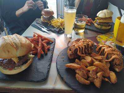 Seventy '5 Burger & Drink