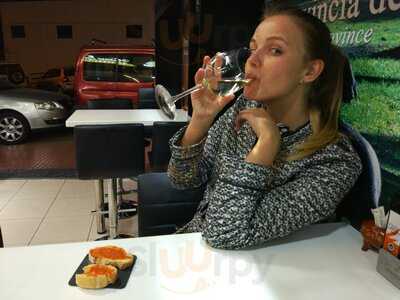 Al Corte - Ibericos De Calidad Y Delicatessen