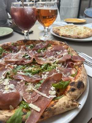 Sale & Pepe Pizzeria - Barrio