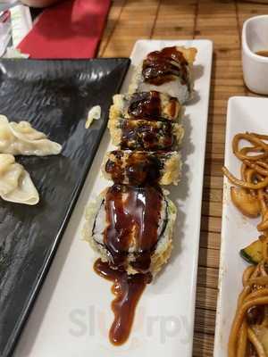 Hai Sushi Bar - Photo 7