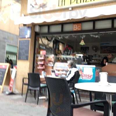 Cafetería & Crepería La Plaza