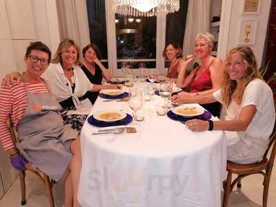 Eatwith: Eva & Olga Of Barcelona