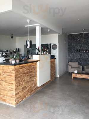 Puur Food And Drinks