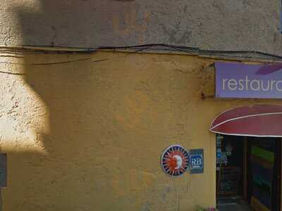 Vinilo Wine Bar & Cocktails