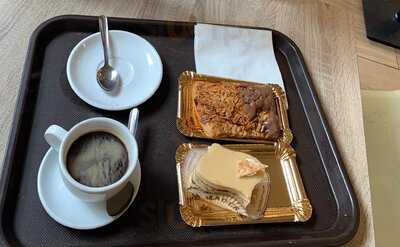 La Madera - Panadería Y Pastelería Artesanal