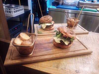 Hábbito Tapas Y Copas