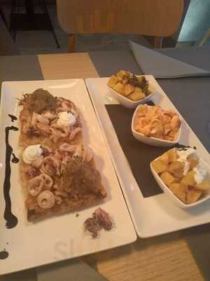 Lucy's Burger & Tapas