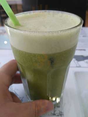 Chirimoya Healthy Food Station