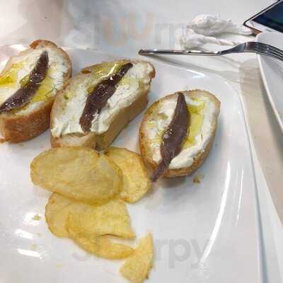 J. Mariscal Delicatessen