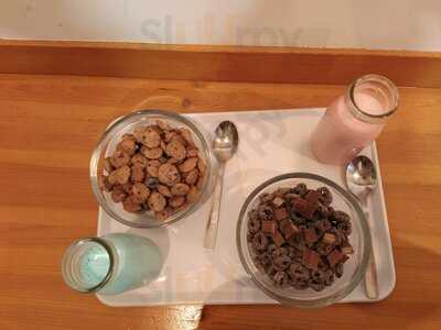 Crunch Cereal Cafe