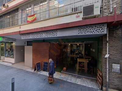 La Cacharreria De Sevilla (carlos Cañal 5)