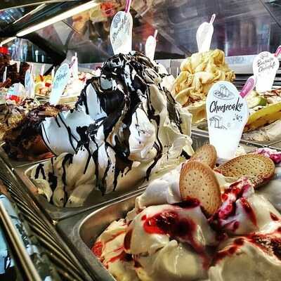 Ferretti Gelato E Caffe