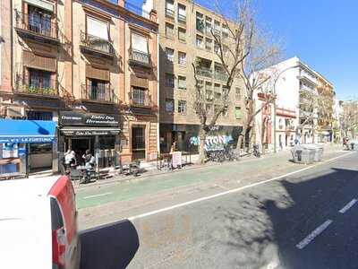 Entre Dos Hermandades