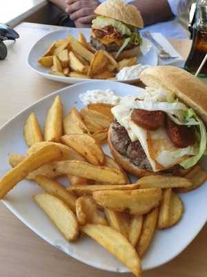 Hamburguesería La Gruta