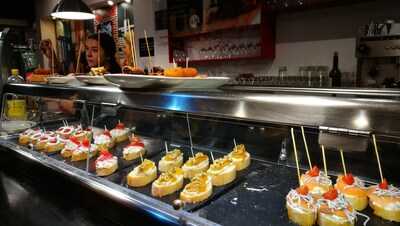 Lizarran Pichos Y Tapas Blanquerna