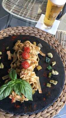 Mon Paris Restaurante Lounge