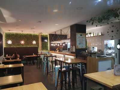 Las Tapas De Valenzuela - Photo 7