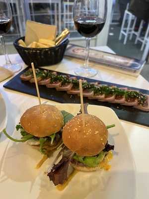 Bar De Tapas Camelot