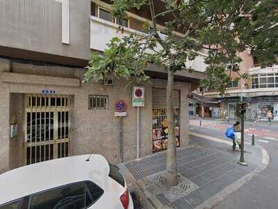 Cafetería Piscolabis La Planchita