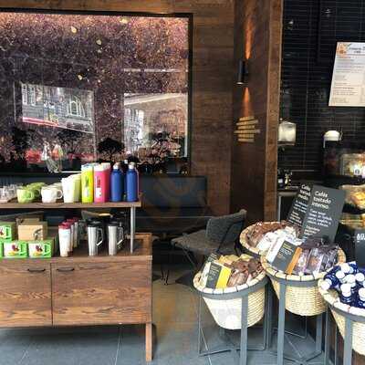 Starbucks Navarra 8