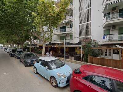 Simonetta Bar Lounge