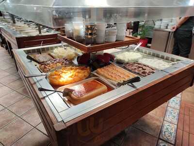 Buffet Los Nogales Gy
