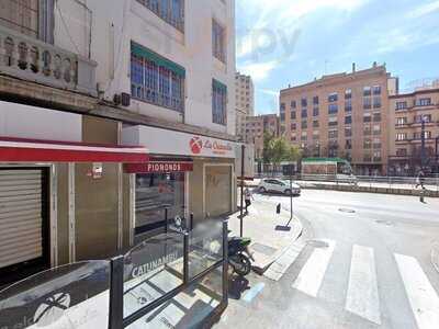 Pasteleria Cafeteria La Cruzada